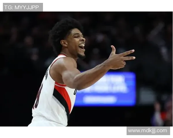 斯库特亨德森：年轻篮球天才的崛起与未来展望